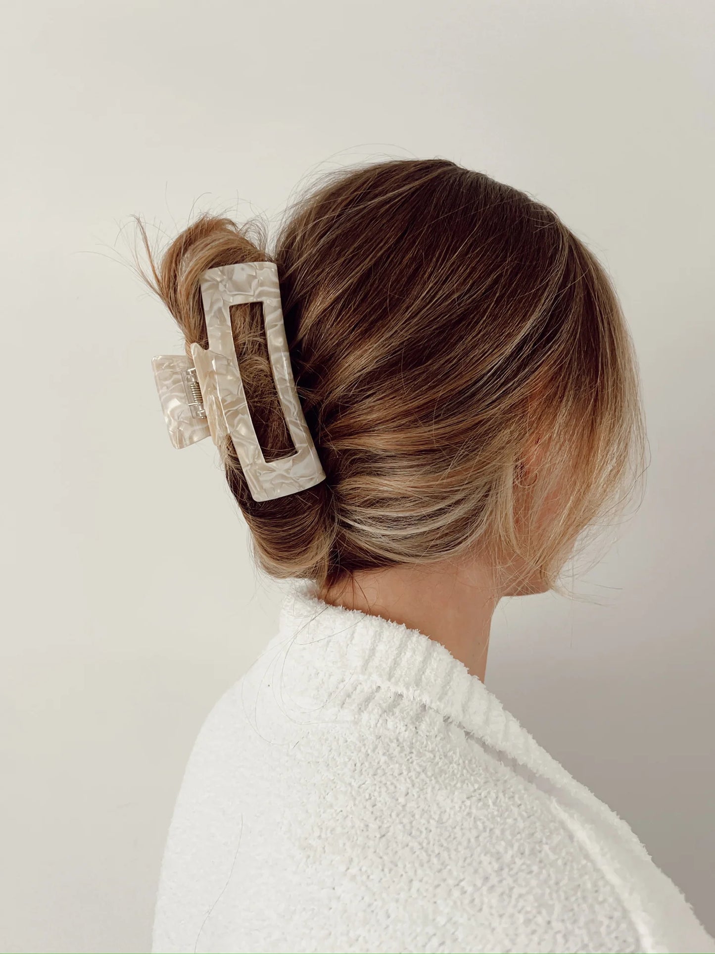 The Grande Clip